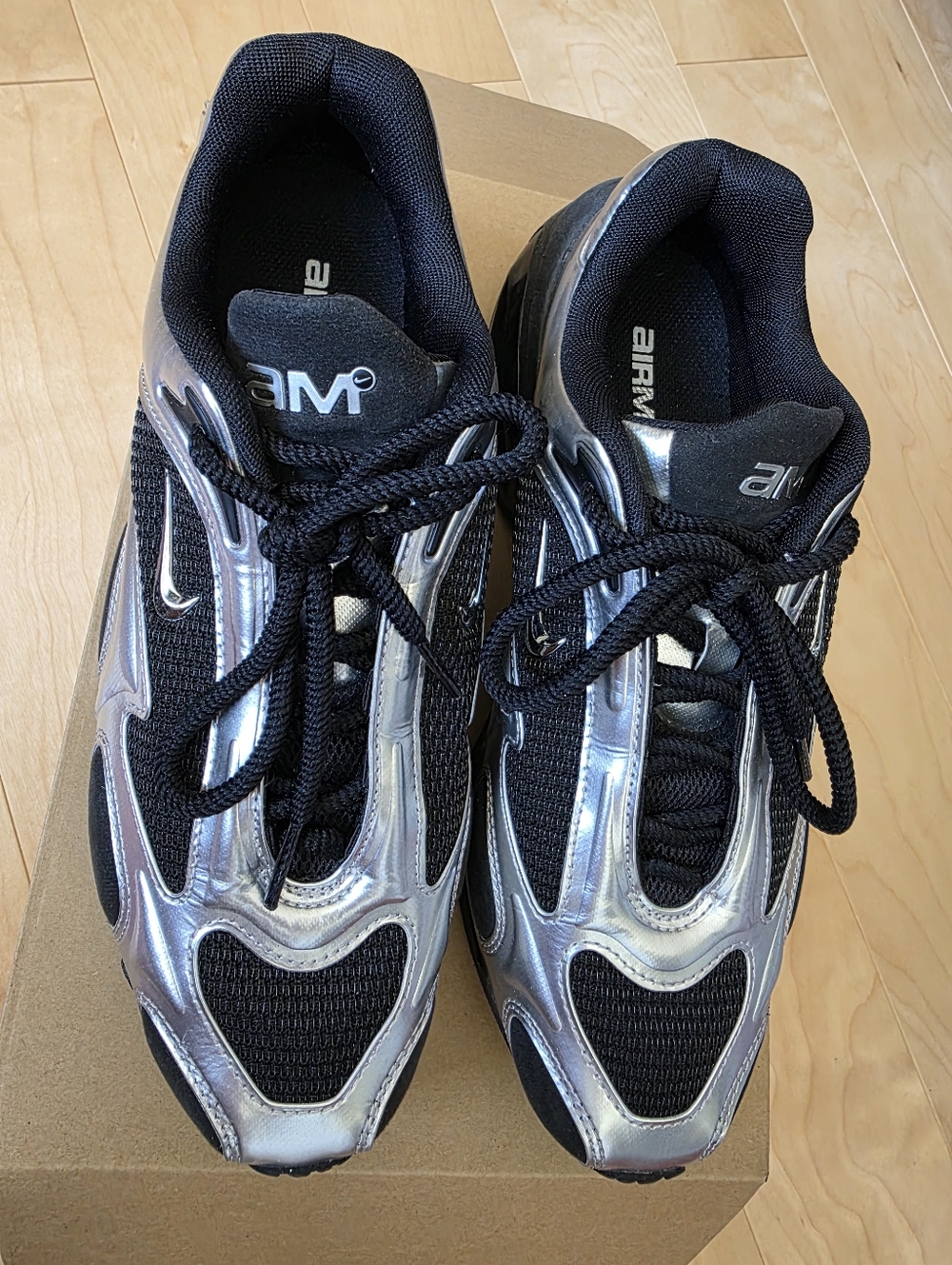 Nike Silver and Black Air Max Muse Sneakers - Picture 4 of 8